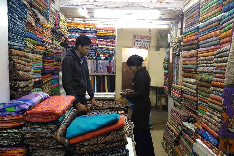 This Fabric Shop Is Where You’ll Find Us Noida Folks Browsin