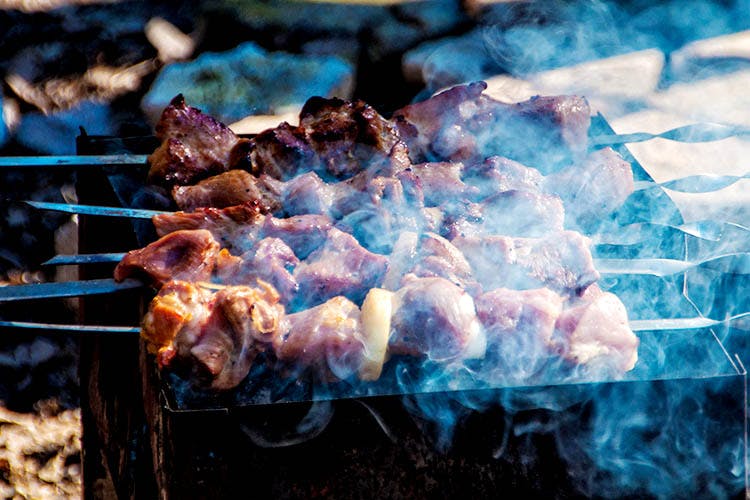 Barbecue,Shashlik,Grilling,Skewer,Arrosticini,Souvlaki,Barbecue grill,Cuisine,Food,Souvla