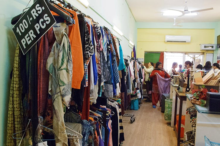 Everything Is INR 100 At This Killer Thrift Store! We're Talking