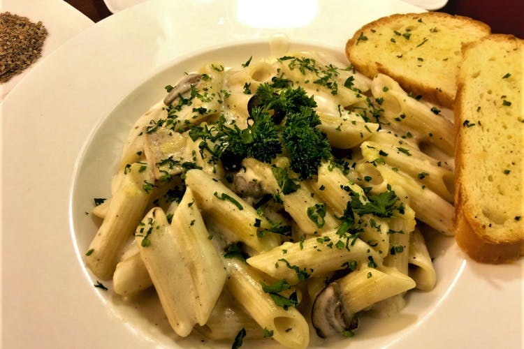 Dish,Food,Cuisine,Penne,Ingredient,Rigatoni,Produce,Staple food,Vegetarian food,Comfort food