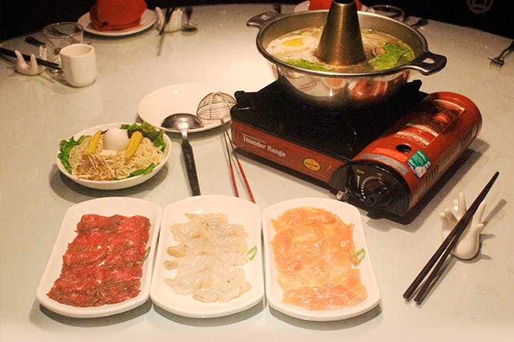 Dish,Food,Cuisine,Ingredient,Instant-boiled mutton,Shabu-shabu,Hot pot,Meal,Chinese food,Meat