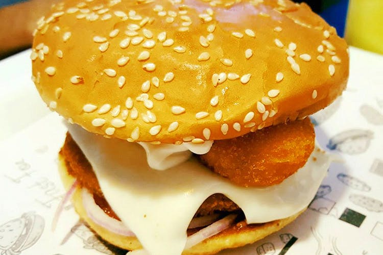 Food,Hamburger,Junk food,Fast food,Dish,Breakfast sandwich,Cheeseburger,Ingredient,Cuisine,Original chicken sandwich