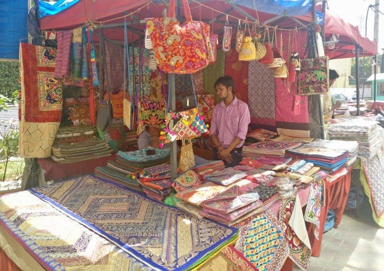 Marketplace,Market,Public space,Bazaar,Selling,Stall,Textile,Temple,City,Building