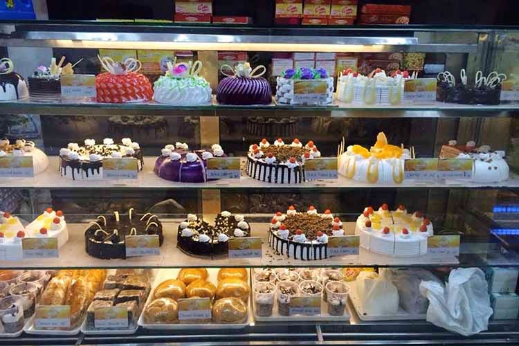 Pâtisserie,Bakery,Food,Dessert,Cuisine,Pastry,Baking,Sweetness,Petit four,Delicatessen