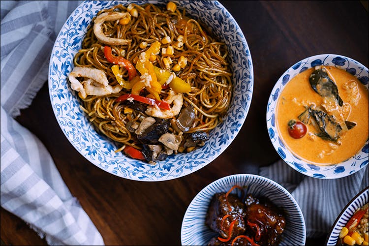 Dish,Food,Cuisine,Ingredient,Hokkien mee,Noodle,Produce,Chinese noodles,Fried noodles,Chinese food