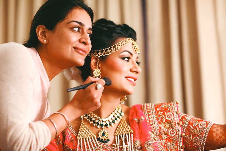 Bride,Photograph,Marriage,Tradition,Lady,Ceremony,Sari,Jewellery,Headpiece,Makeover