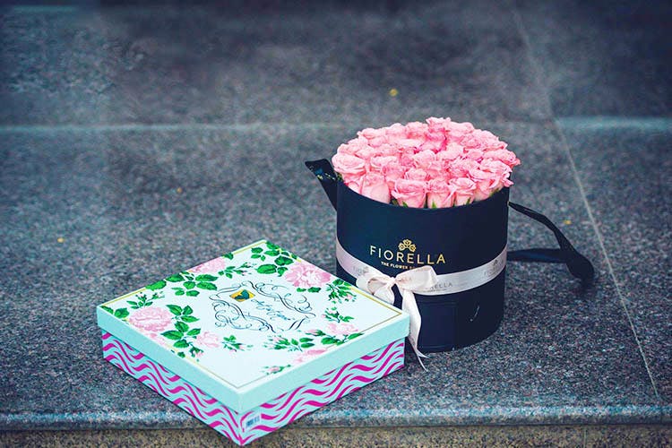 Pink,Green,Table,Sweetness,Flower,Floral design,Hydrangea,Pink family,Floristry,Dianthus