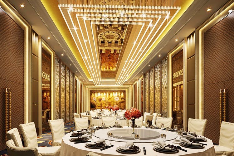 Decoration,Ceiling,Function hall,Banquet,Interior design,Room,Building,Restaurant,Dining room,Ballroom