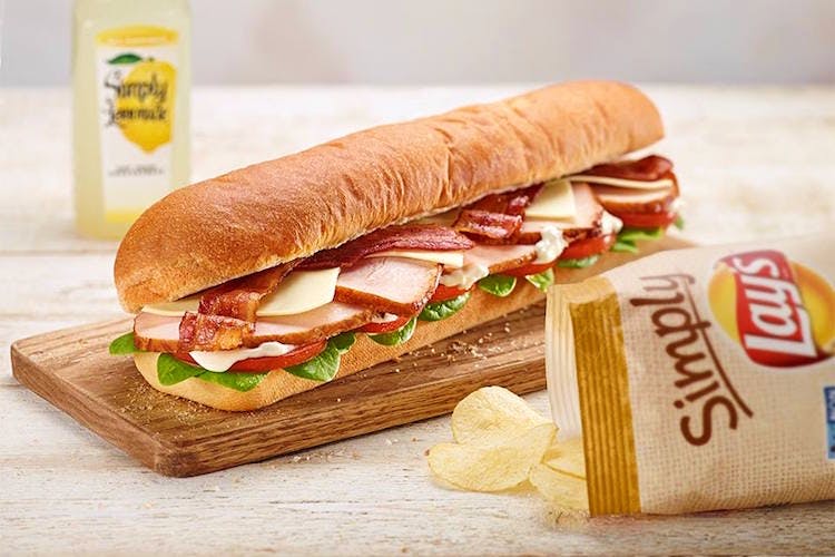 Food,Cuisine,Fast food,Dish,Ingredient,Sandwich,Junk food,Submarine sandwich,Ham and cheese sandwich,Original chicken sandwich