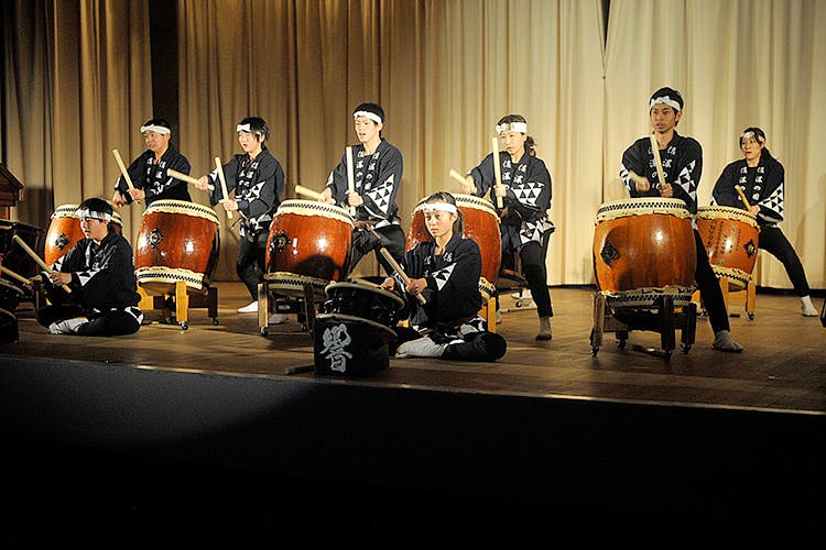 Musical instrument,Drum,Music,Percussion,Musician,Performance,Event,Orchestra,Musical ensemble,Bass drum