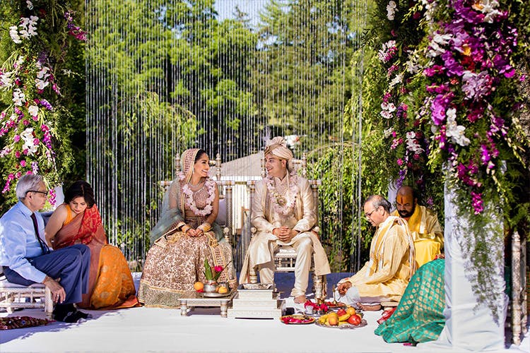 Ceremony,Tradition,Event,Marriage,Temple,Wedding,Flower,Ritual,Leisure,Wedding reception