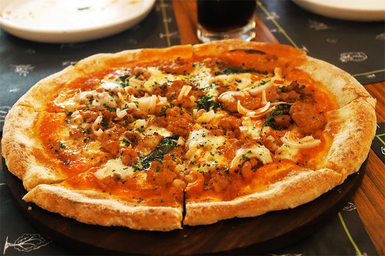 Dish,Food,Cuisine,Pizza,Ingredient,California-style pizza,Flatbread,Pizza stone,Pizza cheese,Italian food
