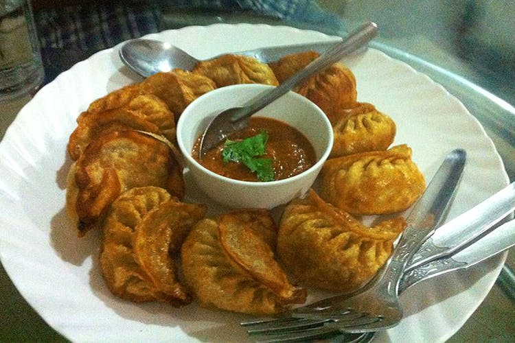 Dish,Food,Cuisine,Ingredient,Fried food,Produce,Pakora,Curry puff,Fritter,Baked goods