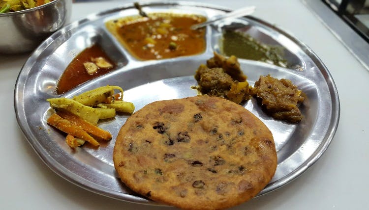 Dish,Food,Cuisine,Ingredient,Ganmodoki,Produce,Sindhi cuisine,Finger food,Shami kebab,Baked goods