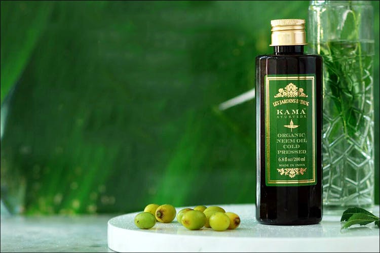Macadamia,Olive,Product,Extra virgin olive oil,Cooking oil,Bottle,Olive oil,Plant,Fruit,Oil