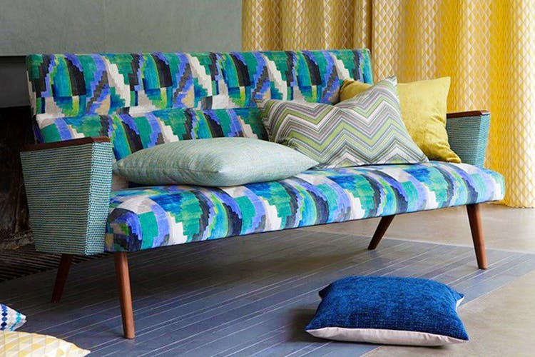 Furniture,Blue,Couch,Room,Turquoise,Interior design,studio couch,Aqua,Living room,Table