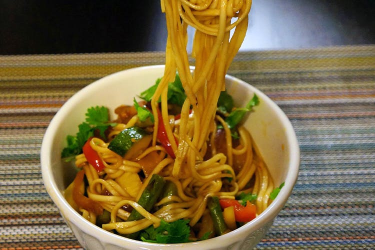 Food,Dish,Chinese noodles,Cuisine,Noodle,Lo mein,Ingredient,Chow mein,Yakisoba,Drunken noodles