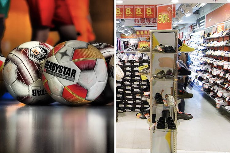 Soccer ball,Football,Ball,Footwear,Futsal,Shoe,Competition event,Team sport,Basketball,Sportswear