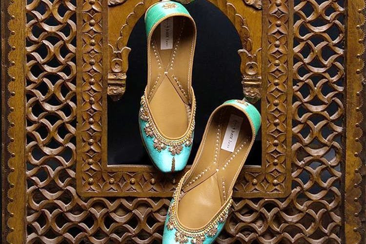 Footwear,Shoe,Brown,Turquoise,Tan,High heels,Fashion accessory,Turquoise