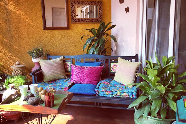 Room,Property,Majorelle blue,Houseplant,Interior design,Living room,House,Furniture,Building,Home