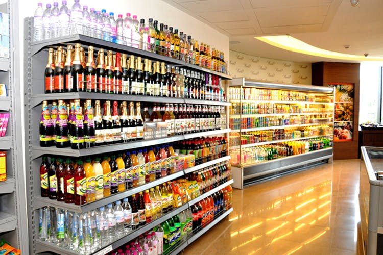 Supermarket,Convenience store,Product,Grocery store,Retail,Building,Convenience food,Outlet store,Aisle,Customer