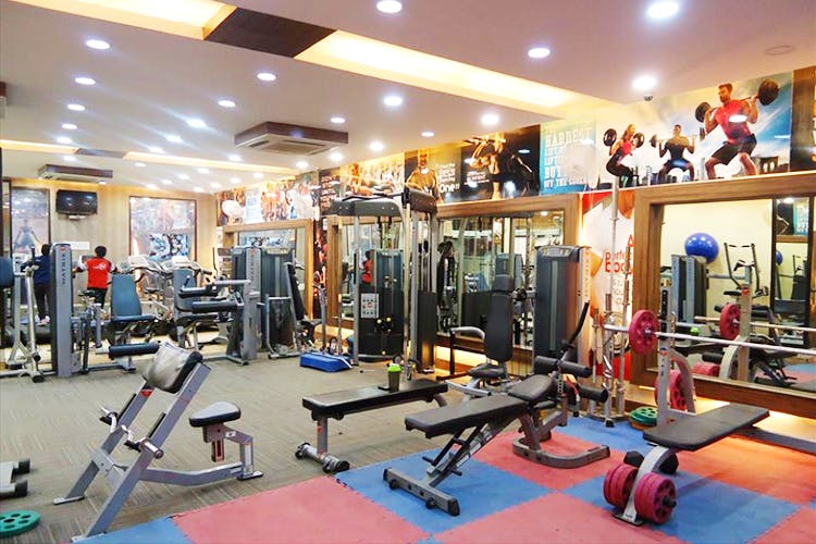 Gym,Sport venue,Room,Physical fitness,Leisure centre,Exercise equipment,Leisure,Exercise,Exercise machine,Sports training