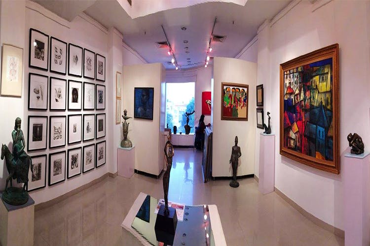 Art gallery,Museum,Building,Tourist attraction,Art exhibition,Exhibition,Interior design,Art,Collection,Vernissage