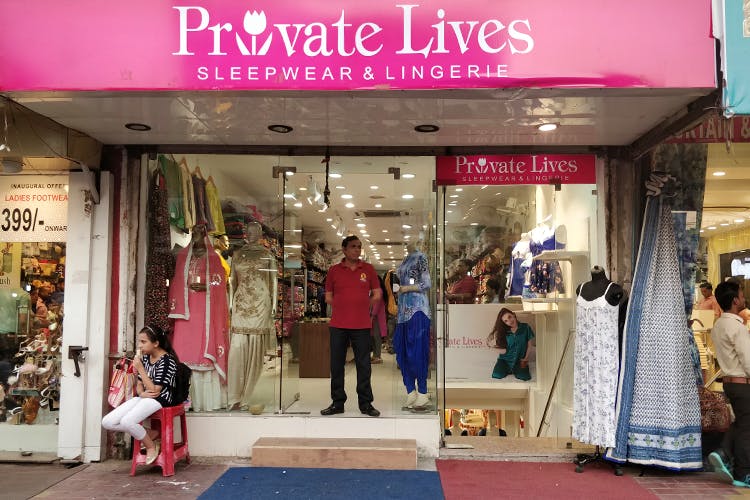 We Went Lingerie Shopping In Lajpat Nagar & Here's What We Found
