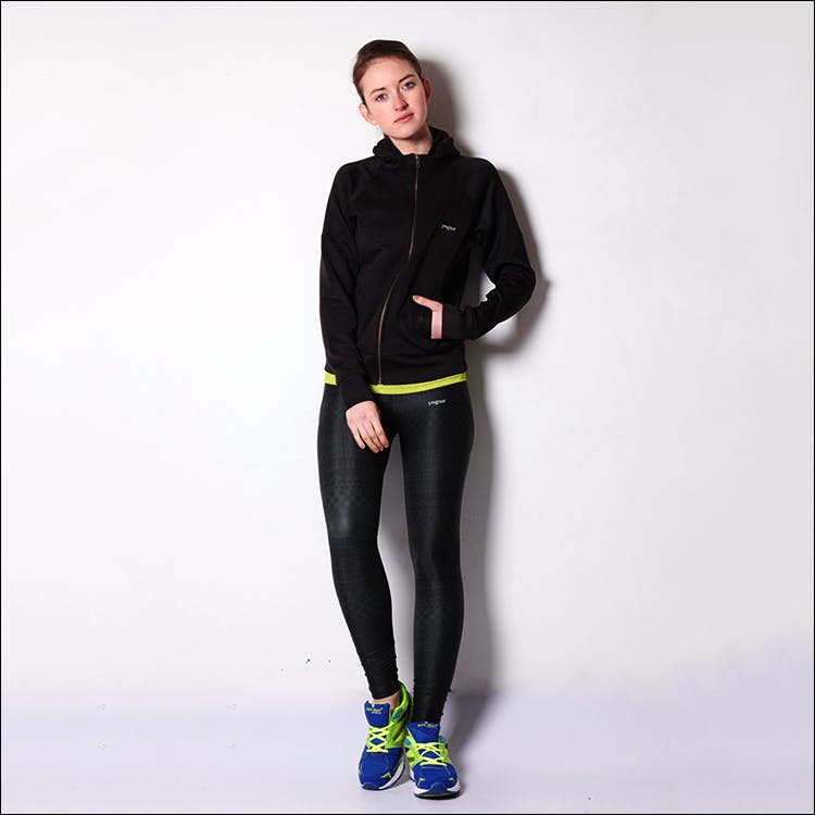 Clothing,Tights,Shoulder,Leggings,Sportswear,Sleeve,Standing,Outerwear,Jacket,Joint