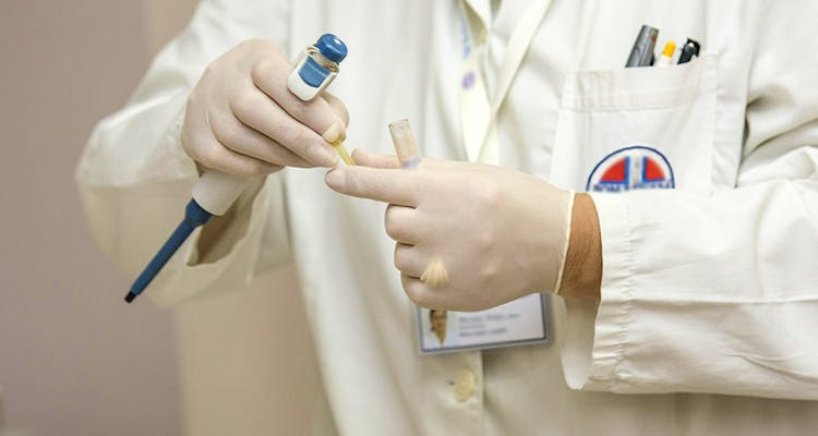 Medical procedure,Hand,Medical glove,Laboratory,Researcher,Hypodermic needle,Finger,Medical assistant,Chemist,Research