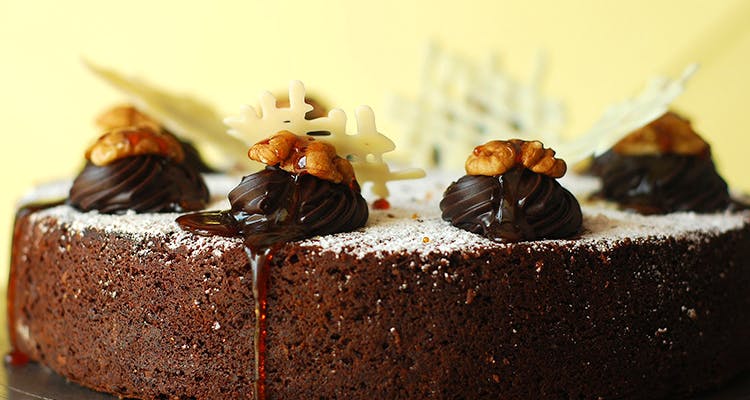 Food,Dessert,Cake,Chocolate,Cuisine,Chocolate cake,Ganache,Sweetness,Dish,Pâtisserie