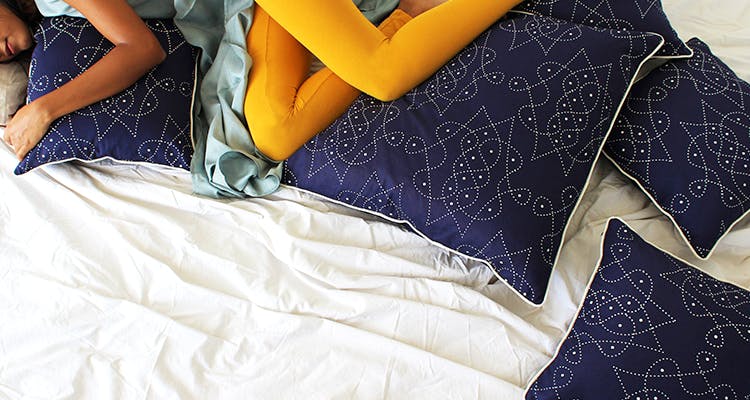 Yellow,Textile,Purple,Bed sheet,Linens,Silk,Photography,Pattern,Blanket,Pattern