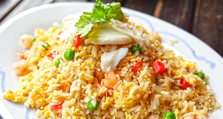 Dish,Cuisine,Thai fried rice,Spiced rice,Food,Rice,Puliyogare,Fried rice,Biryani,Ingredient
