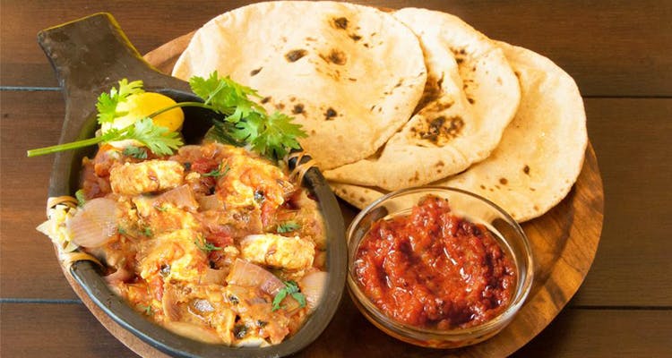 Dish,Food,Cuisine,Naan,Ingredient,Korean taco,Kulcha,Flatbread,Roti,Chapati