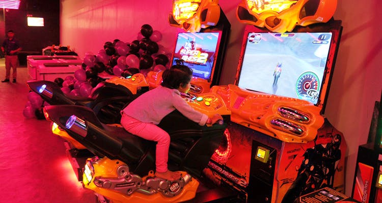 Games,Arcade game,Technology,Electronic device
