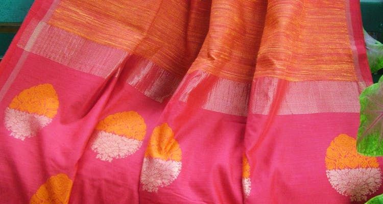 Orange,Pink,Yellow,Peach,Textile,Close-up,Silk,Hand,Magenta,Linens