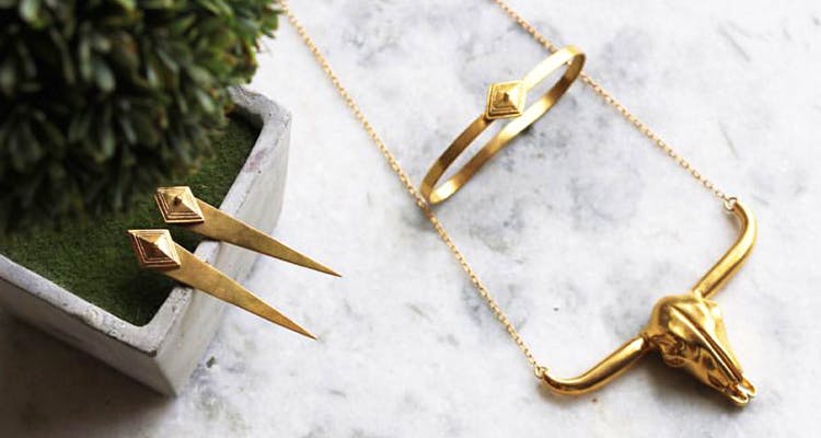 Jewellery,Fashion accessory,Pendant,Necklace,Triangle,Chain,Brass,Metal