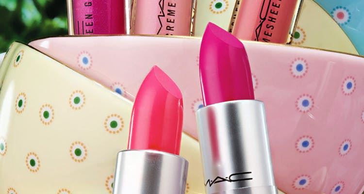 Pink,Lipstick,Cosmetics,Lip,Beauty,Material property,Lip care,Tints and shades,Gloss,Peach
