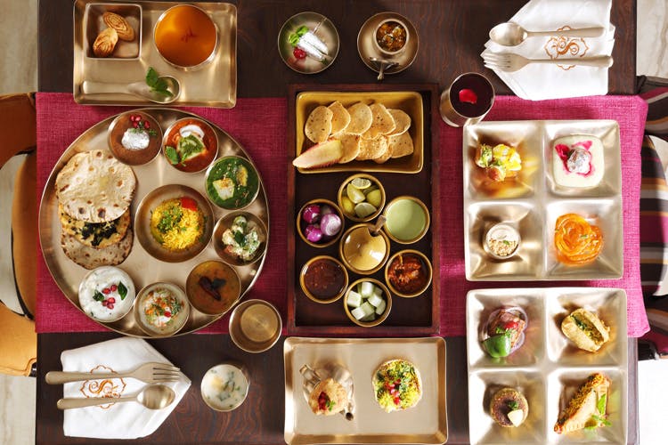 Food,Dish,Meal,Cuisine,Comfort food,Korean royal court cuisine,Kaiseki,Side dish,Japanese cuisine,Lunch