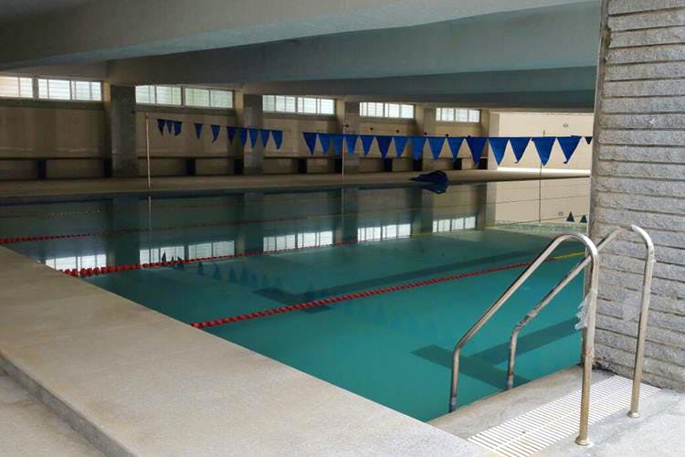 Swimming pool,Leisure centre,Sport venue,Building,Room,Leisure,Architecture,Indoor games and sports,Games,Recreation