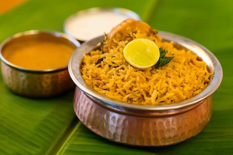 Dish,Food,Cuisine,Ingredient,Puliyogare,Biryani,Nasi kuning,Produce,Lemon rice,Indian cuisine