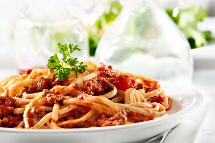 Food,Cuisine,Dish,Ingredient,Bigoli,Taglierini,Italian food,Spaghetti,Amatriciana sauce,Bucatini