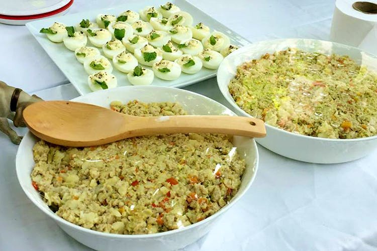 Dish,Food,Cuisine,Ingredient,Yeung chow fried rice,Produce,Pilaf,Salad,Olivier salad,Recipe
