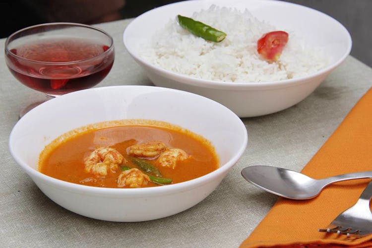 Dish,Food,Cuisine,Ingredient,Red curry,Curry,Gazpacho,Yellow curry,Produce,Soup