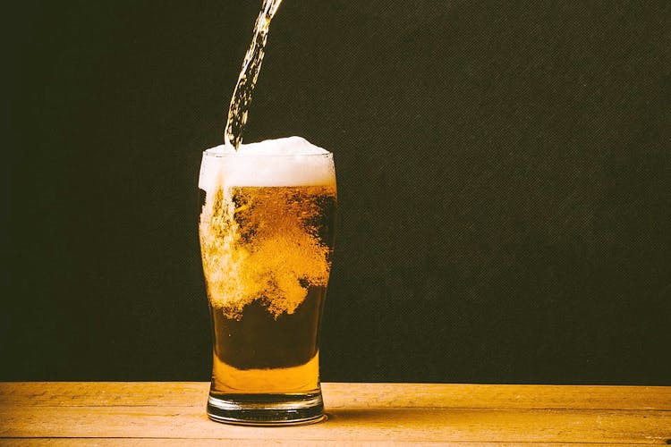 Drink,Beer glass,Distilled beverage,Pint glass,Alcoholic beverage,Beer,Beer cocktail,Pint,Lager,Liqueur