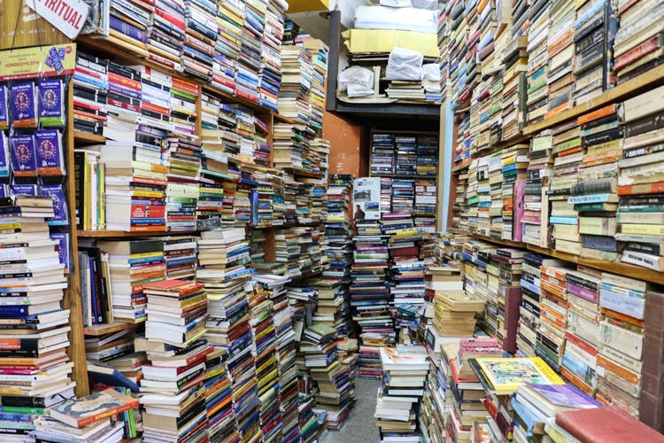 Bookselling,Retail,Book,Product,Building,Publication,Library,Inventory,Bookcase,Aisle