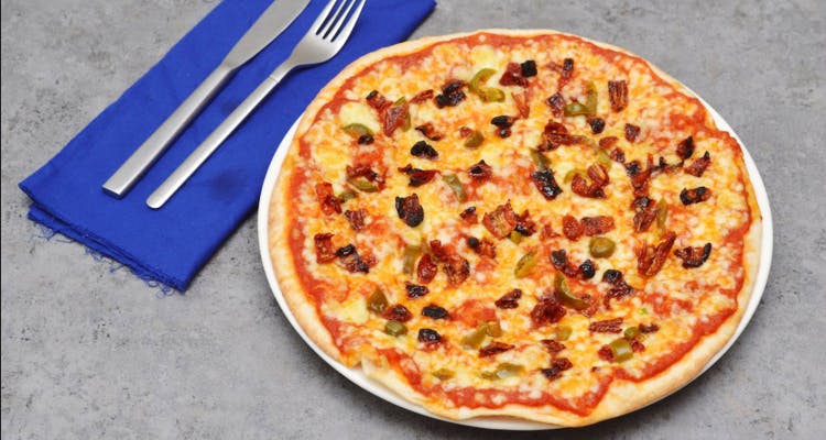 Dish,Food,Pizza,Cuisine,Pizza cheese,California-style pizza,Junk food,Sicilian pizza,Ingredient,Tarte flambée