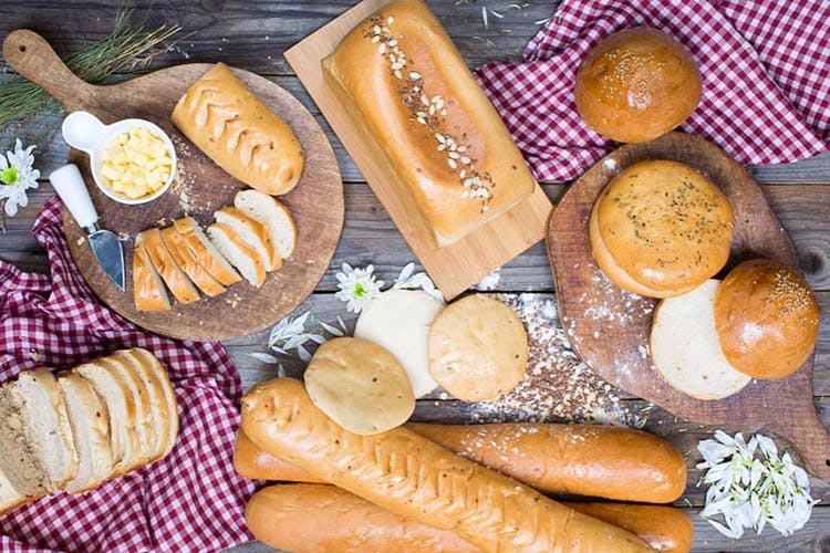 Food,Cuisine,Dish,Ingredient,Baguette,Bread,Hot dog bun,Junk food,Baking,Bread roll