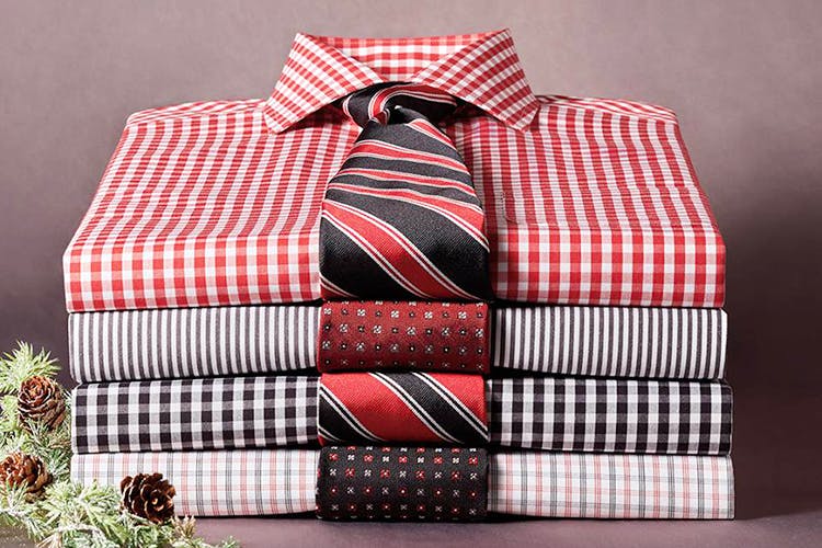 Plaid,Dress shirt,Pattern,Textile,Tartan,Design,Rectangle,Gift wrapping,Pattern