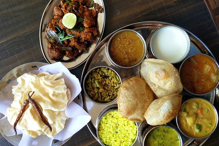Dish,Food,Cuisine,Ingredient,Meal,Puri,Produce,Indian cuisine,Lunch,Vegetarian food